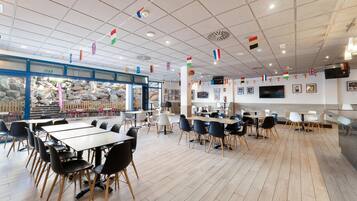 3 Restaurants, Frühstück
