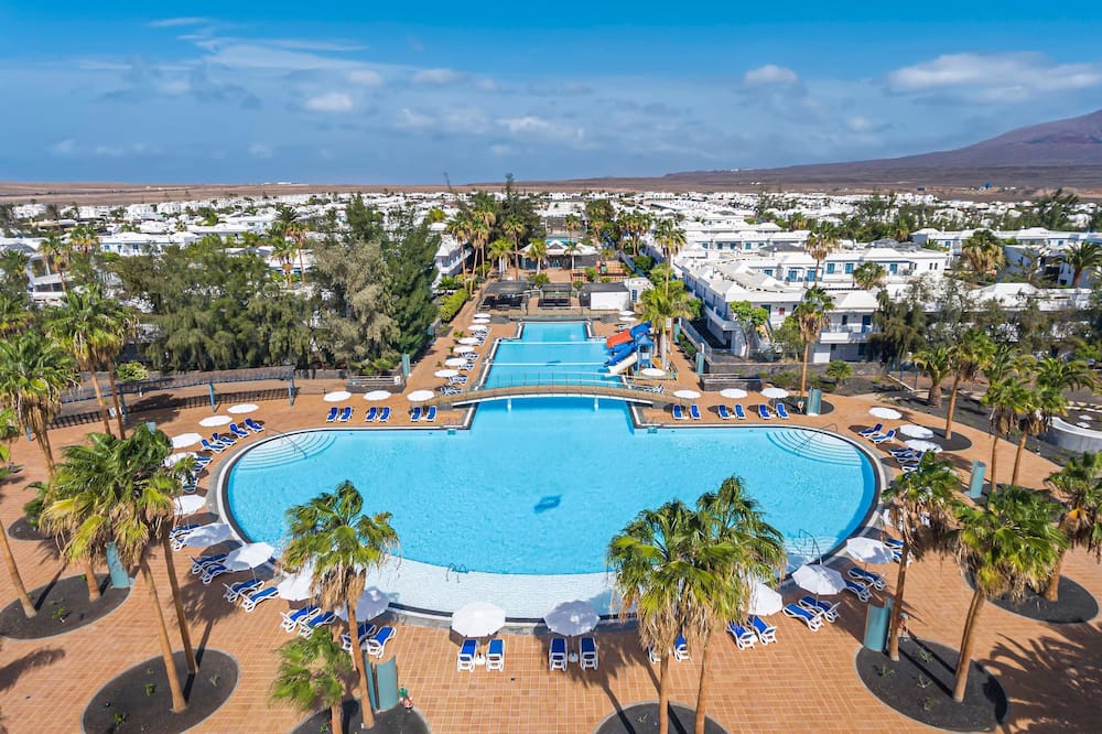 THB Tropical Island Aparthotel