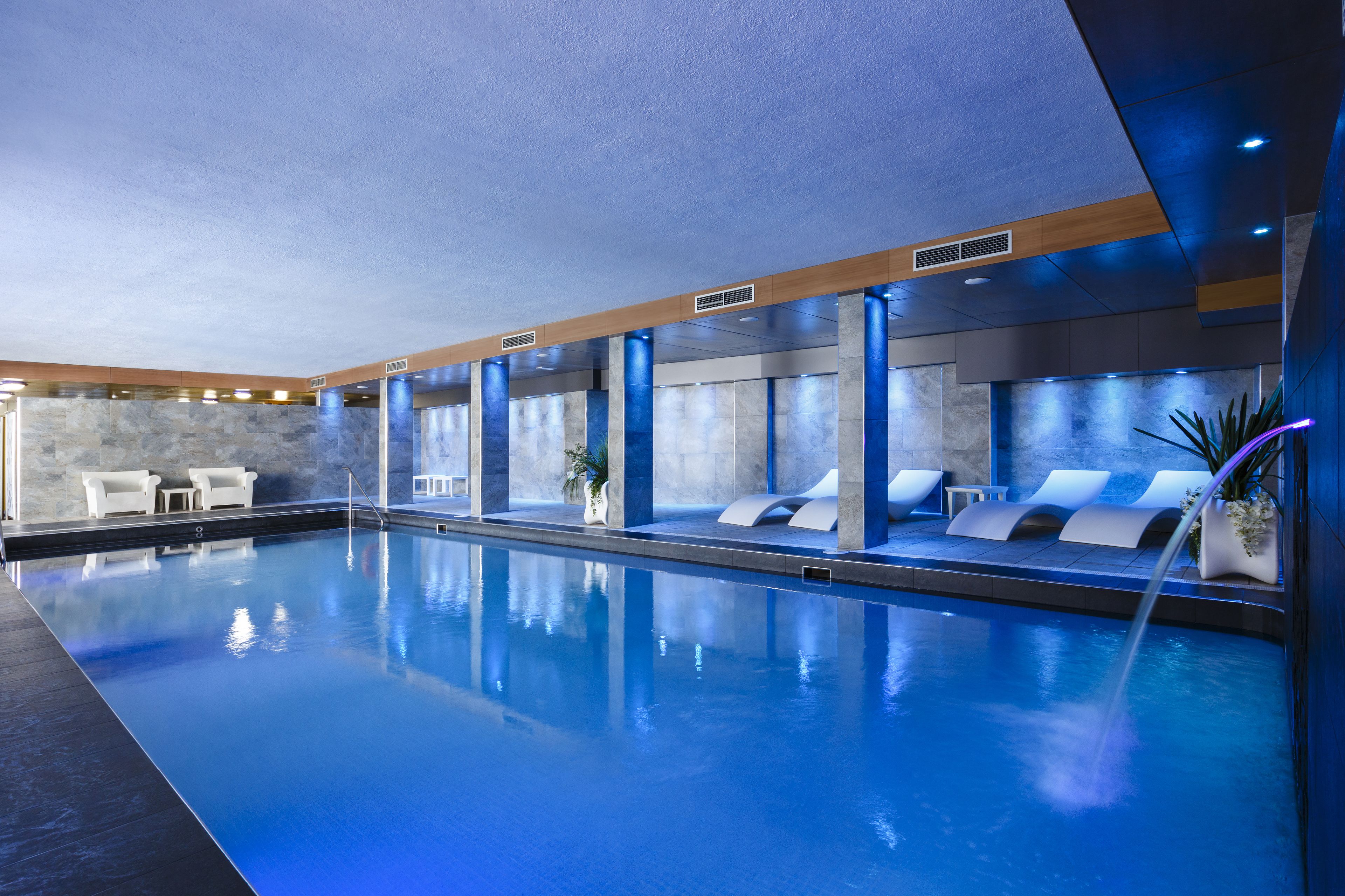 turkish bath/hammam, hot stone massages, 1 treatment room, massages