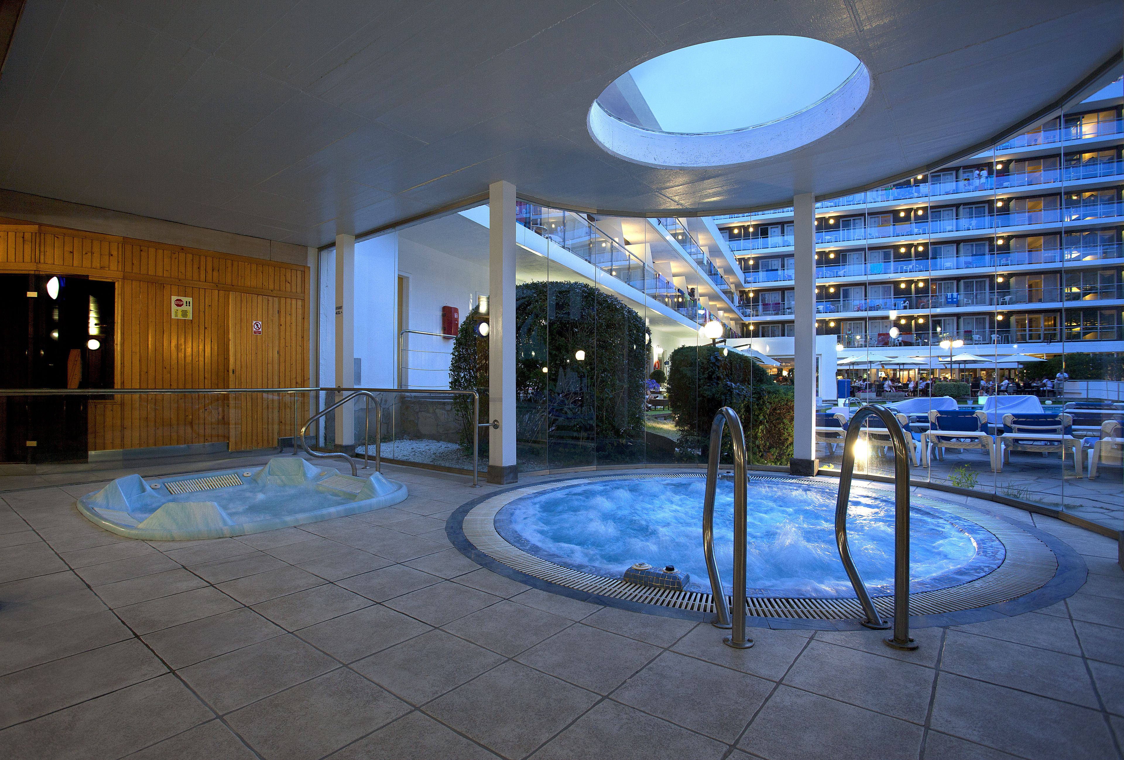 Een Turks bad/hammam, hotstone-massages, 1 behandelingskamer