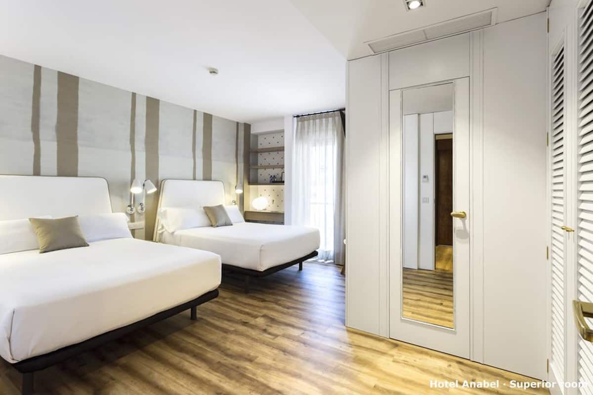 comfort quadruple room (family) | 1 bedroom, minibar, in-room safe, iron/ironing board