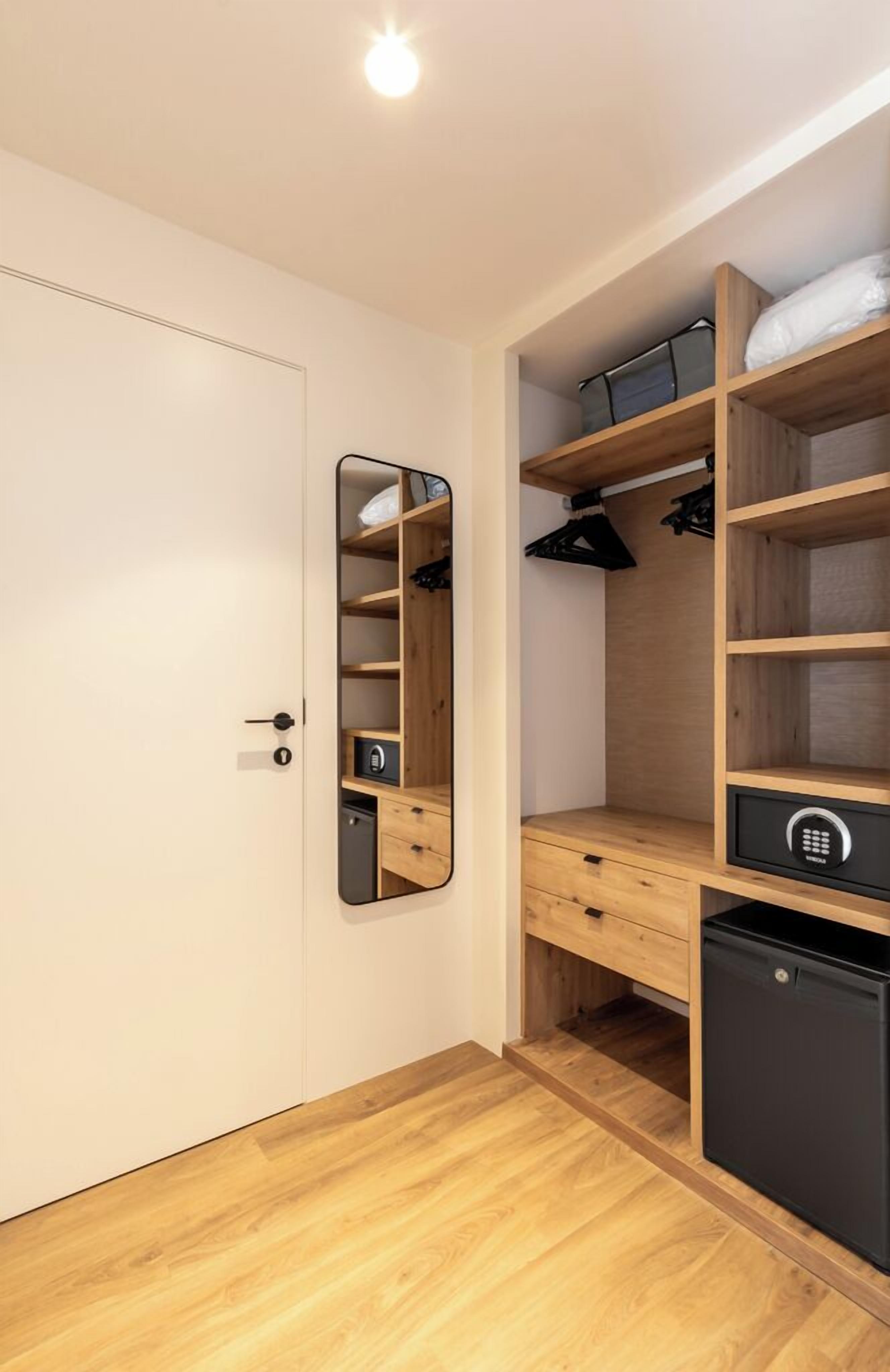 1 bedroom, minibar, in-room safe, iron/ironing board