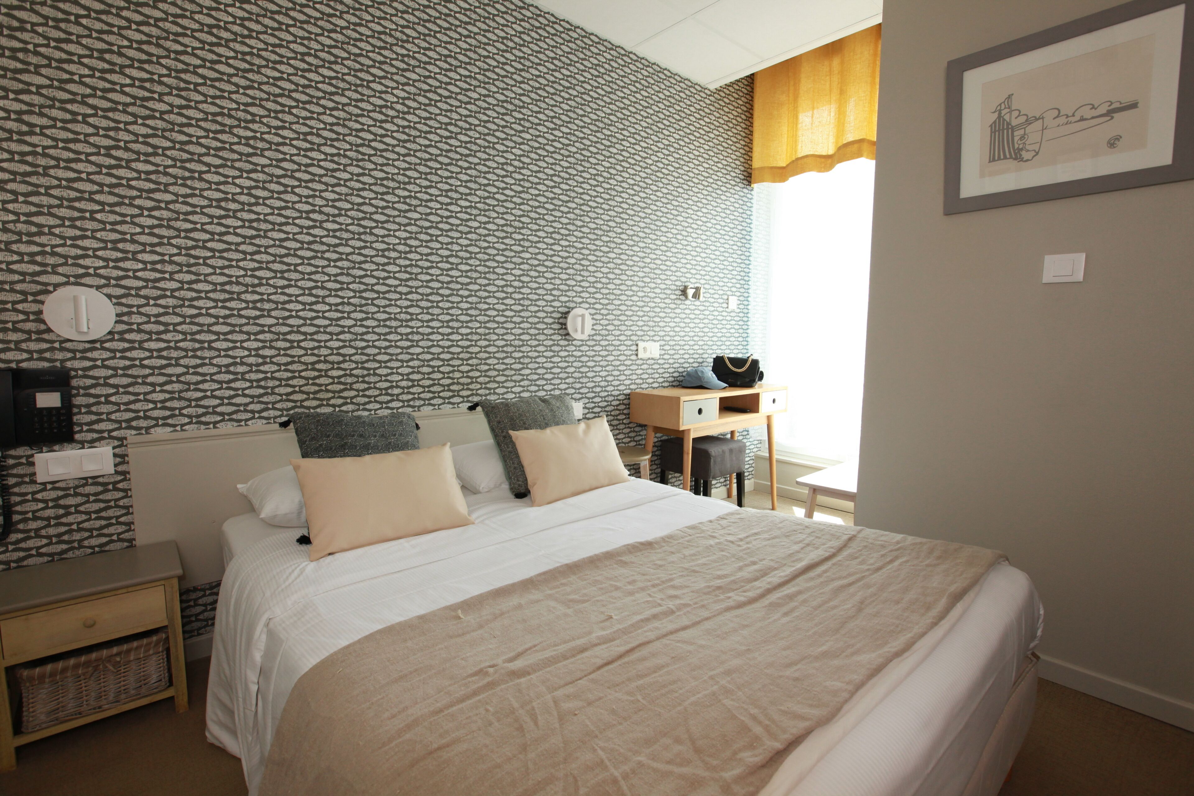 Décoration personnalisée, bureau, chambres insonorisées, Wi-Fi gratuit