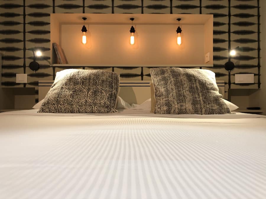 Dobbeltrom – comfort | Individuelt dekorert, skrivebord, lydisolert og wi-fi (inkludert)