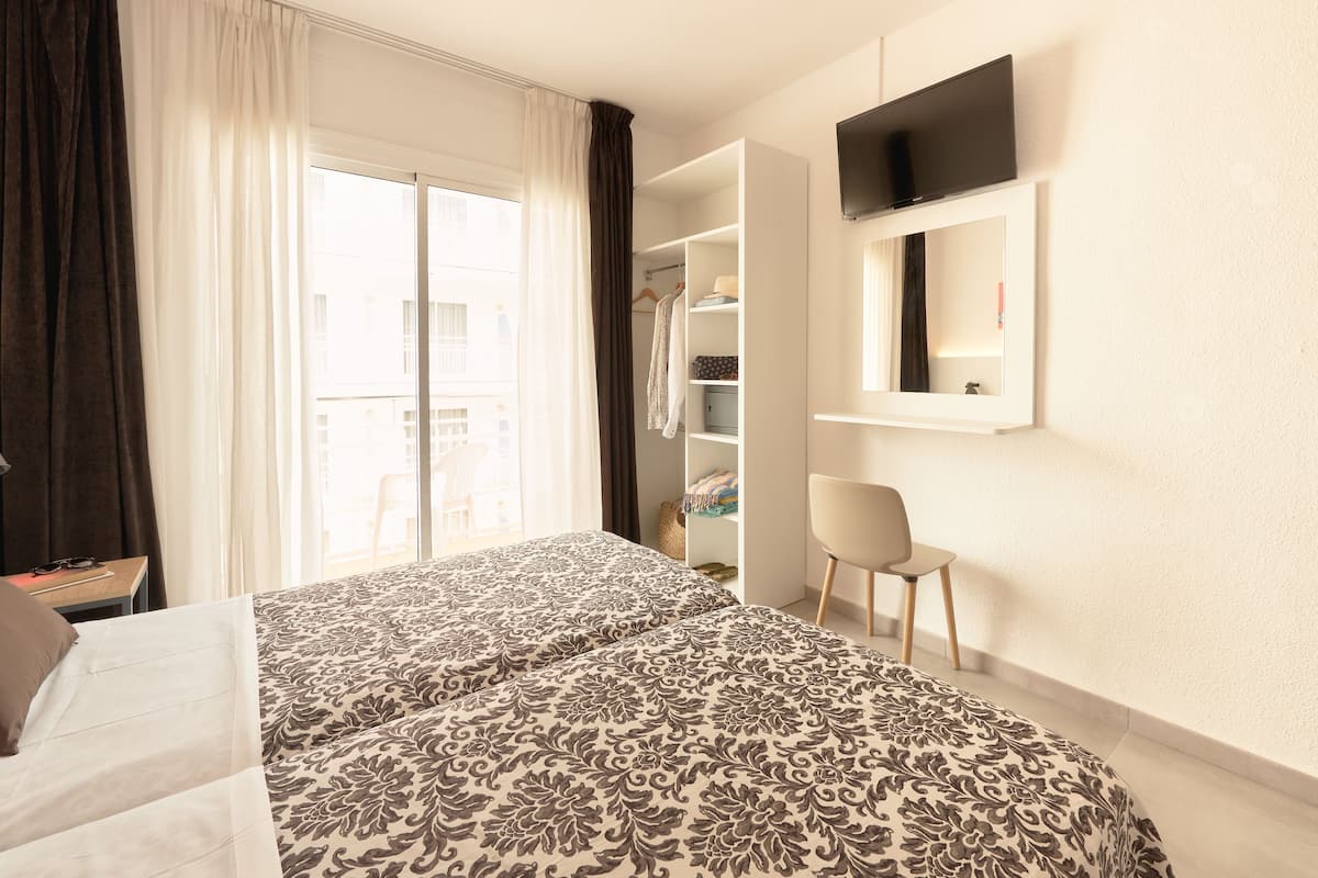 in-room safe, individually furnished, free wifi