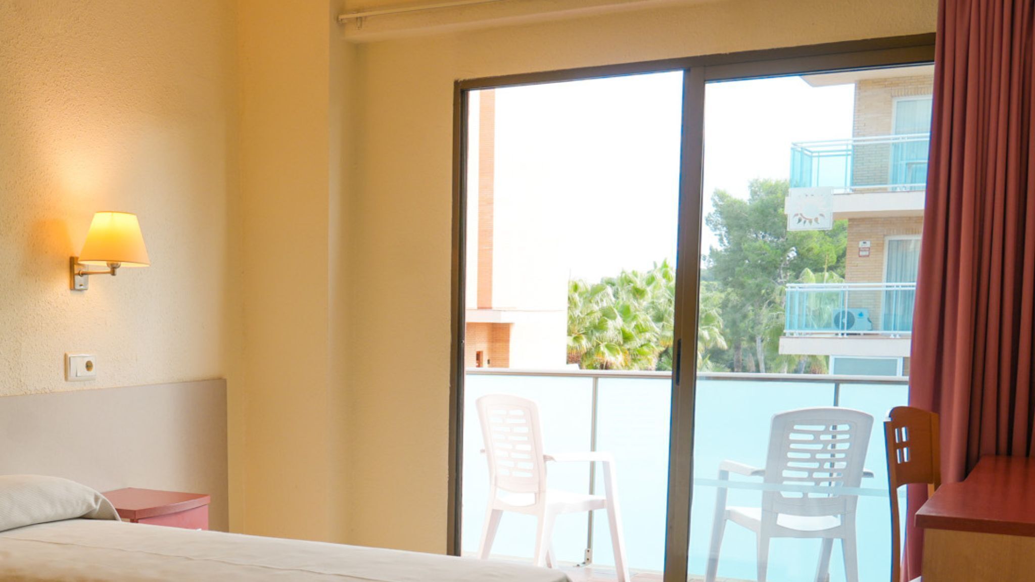 Chambre Simple (1 Adult) | Bureau, Wi-Fi gratuit, draps fournis