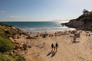 Beach nearby - htop Molinos Park (Salou)