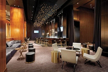 Breakfast and lunch served, American cuisine at W Las Vegas