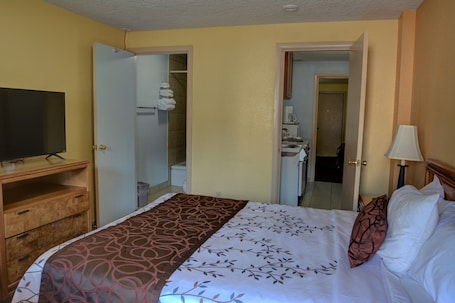 Standard Room, 2 Queen Beds, Non Smoking | Private kitchen | Fridge, microwave, coffee/tea maker