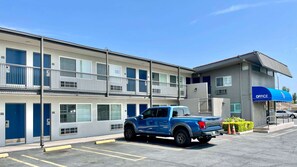 Exterior - Motel 6 Pico Rivera, CA - Los Angeles (Pico Rivera)