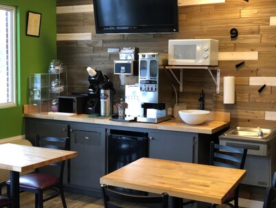 Deerfield Inn & Suites