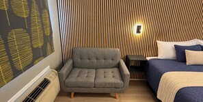 Living area - Deerfield Inn & Suites (Fairview)