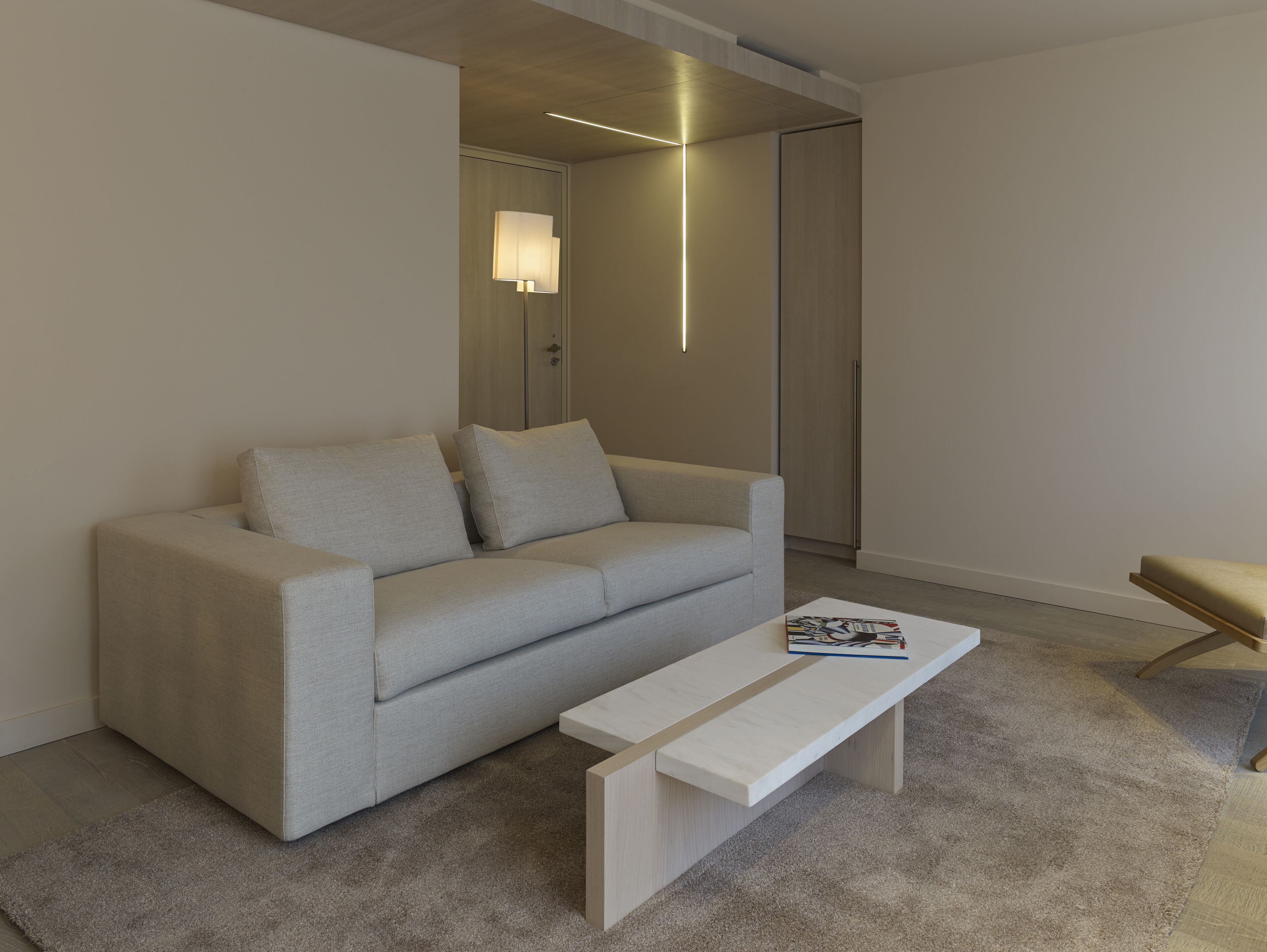 suite, 1 king bed | living area | flat-screen tv, ipod dock, offices