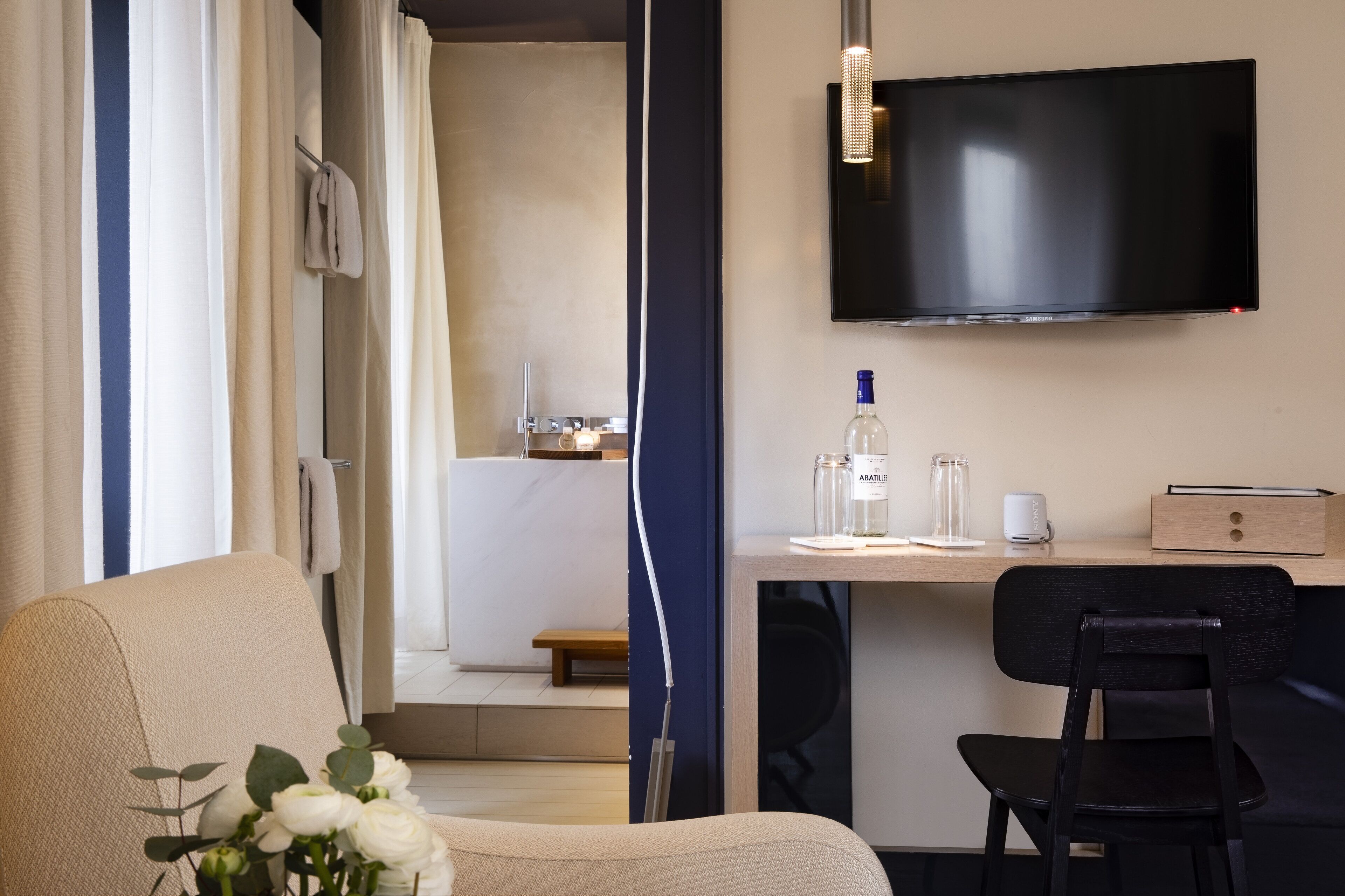 egyptian cotton sheets, premium bedding, minibar, in-room safe