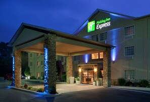 Exterior - Holiday Inn Express Mount Pleasant-Scottdale by IHG (Mount Pleasant)