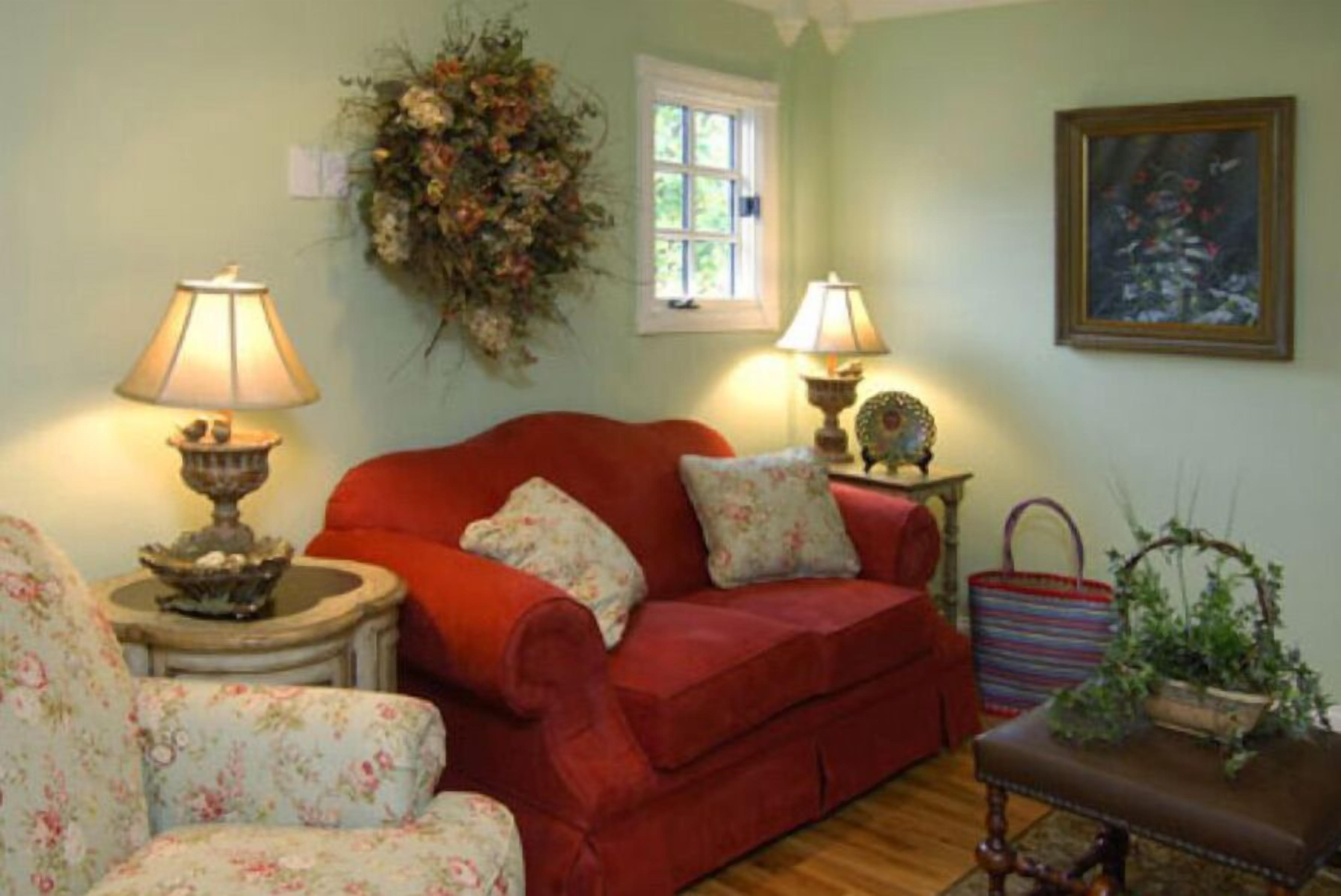 30-inch tv with cable channels