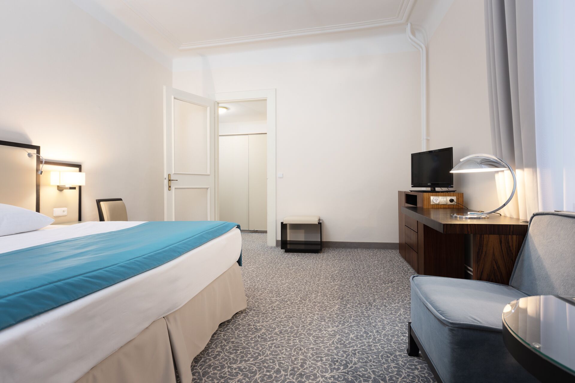 minibar, in-room safe, desk, soundproofing