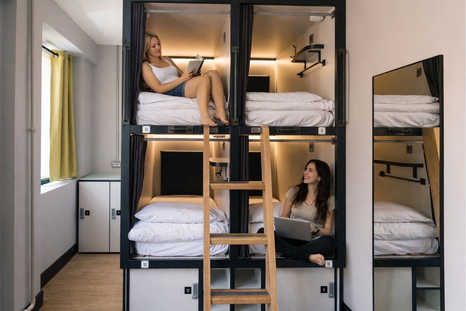 Dortoir Partagé Deluxe, femmes uniquement | Chambres insonorisées, fer et planche à repasser, Wi-Fi gratuit