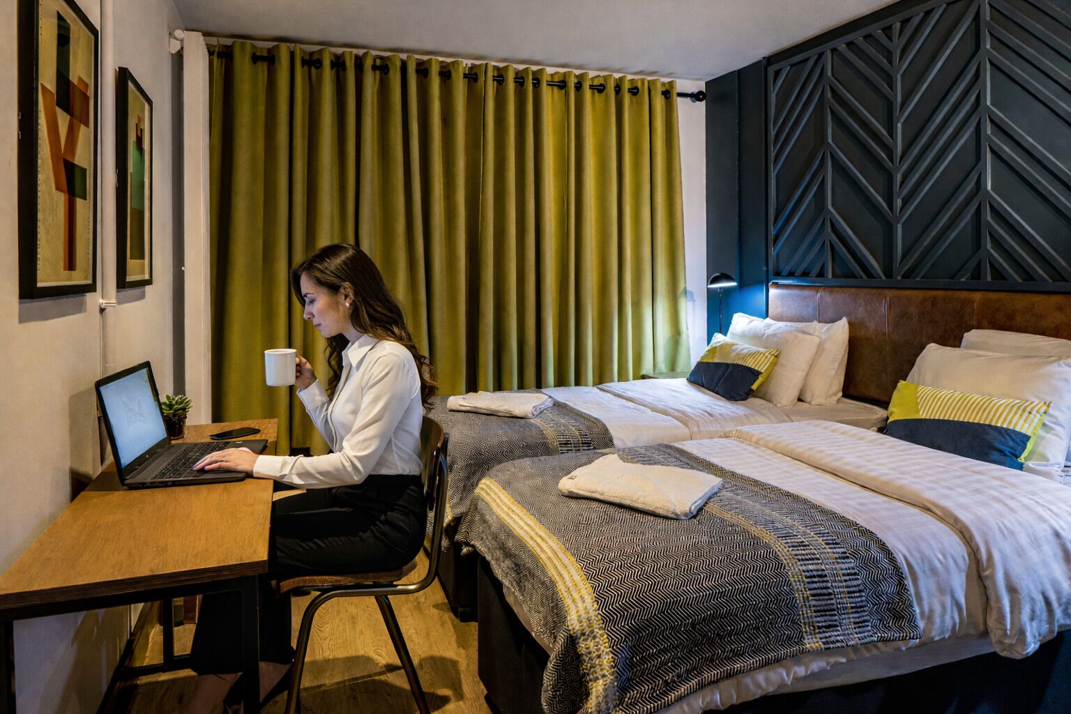 Deluxe Twin Room, Ensuite | Soundproofing, iron/ironing board, free WiFi, bed sheets