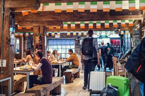 Frokost serveres