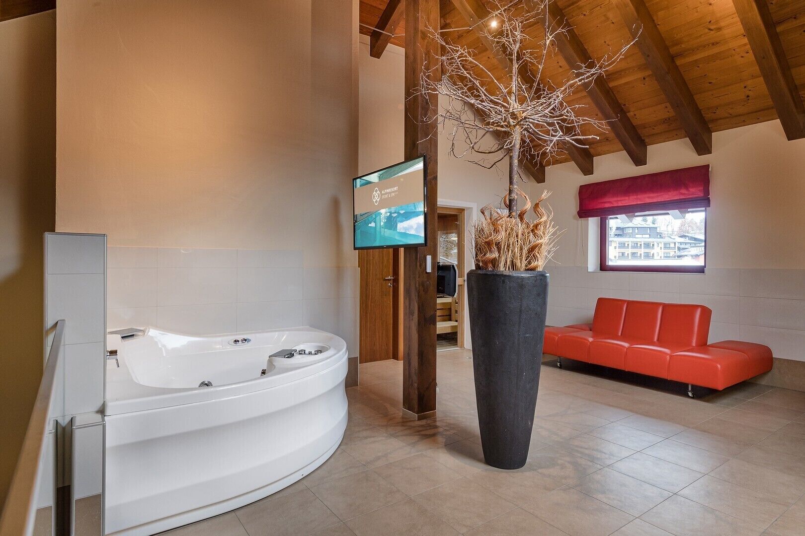 suite (tower suite with private spa) | living area | tv