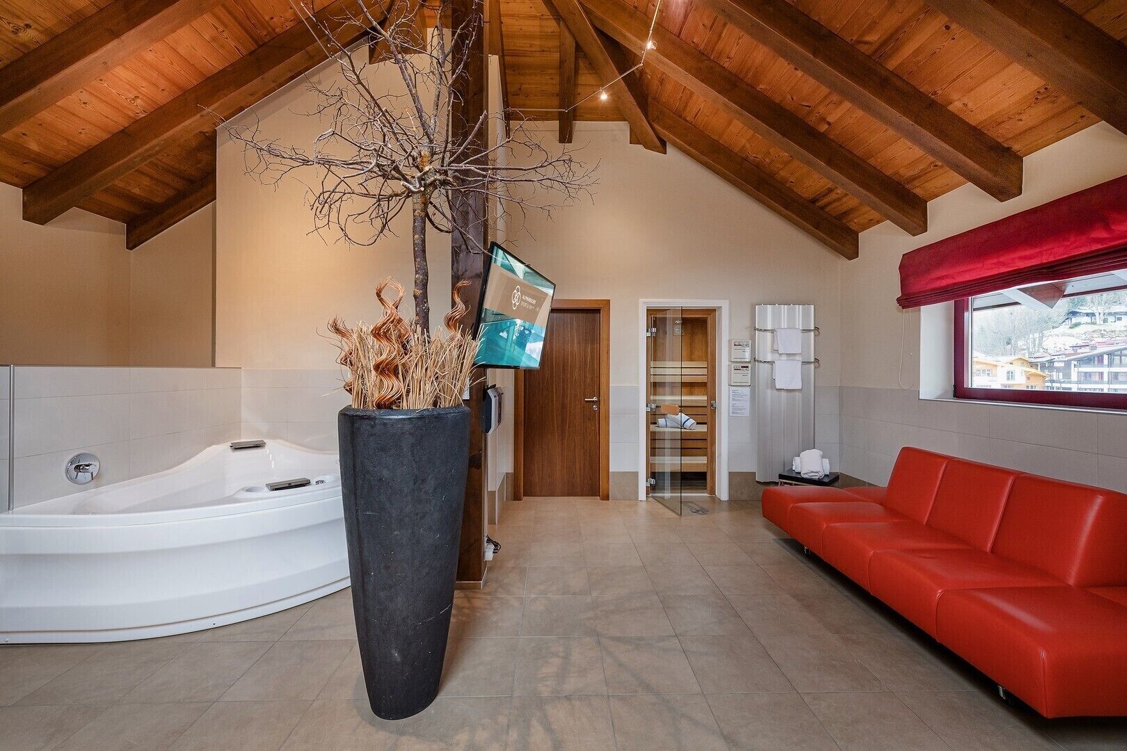 suite (tower suite with private spa) | living area | tv