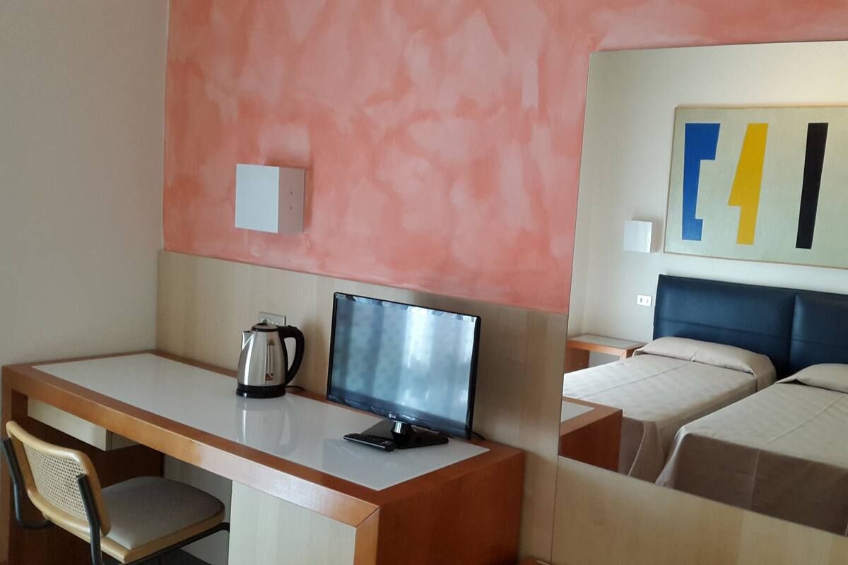 Comfort Double or Twin Room | Minibar, in-room safe, desk, soundproofing
