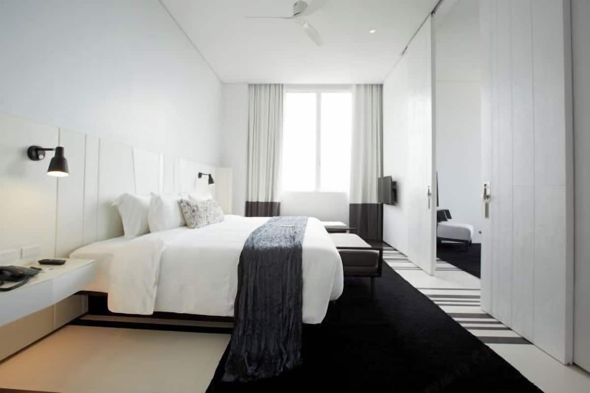 1 bedroom, in-room safe, individually decorated, individually furnished