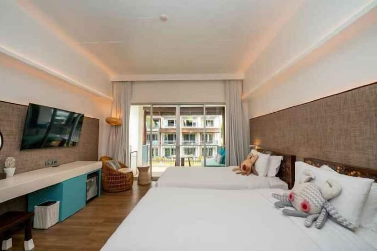 1 bedroom, in-room safe, individually decorated, individually furnished