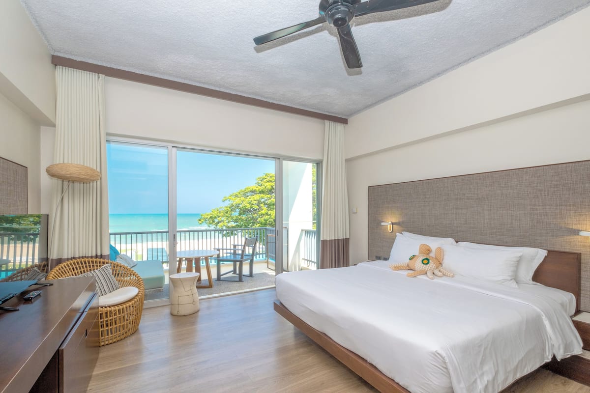 Veranda @ Sea | 1 bedroom, in-room safe, individually decorated, individually furnished