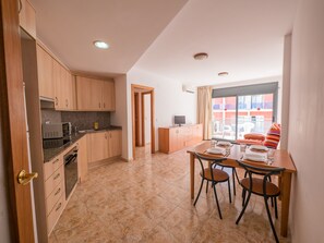 Condo, 1 Bedroom | Private kitchen | Fridge, stovetop, cookware/dishes/utensils