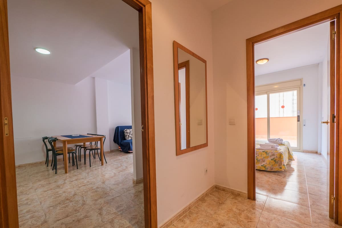 Economy Apartment, 1 Bedroom | 1 bedroom, WiFi (surcharge)