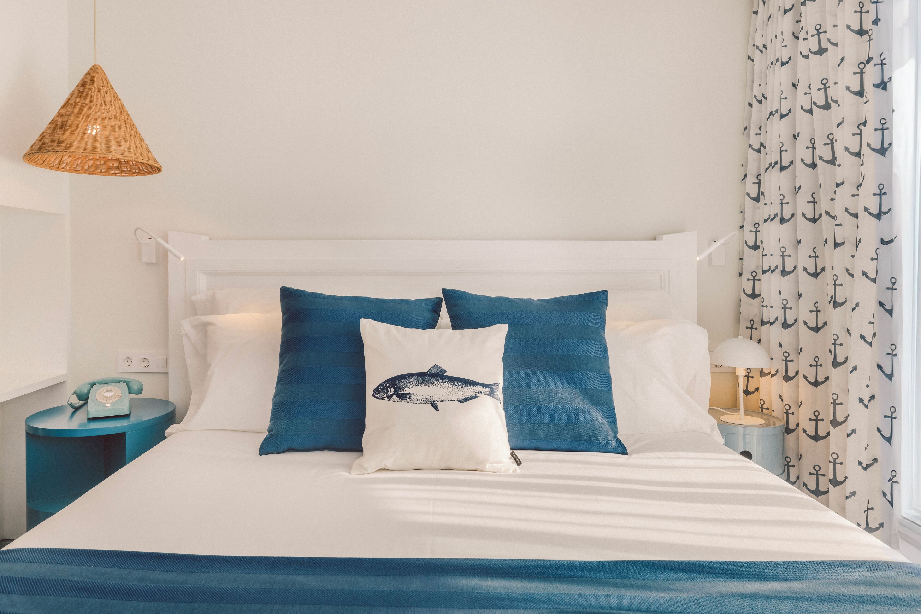 Premium bedding, down comforters, minibar, in-room safe