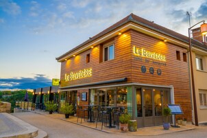 Front of property - evening/night