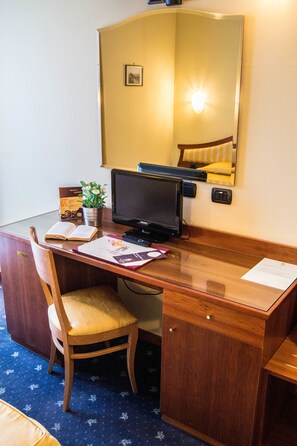 Premium bedding, minibar, in-room safe, desk