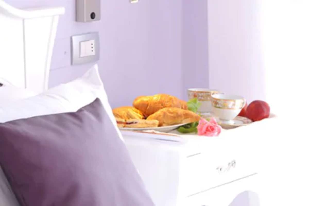 superior double room | minibar, in-room safe, desk, blackout curtains