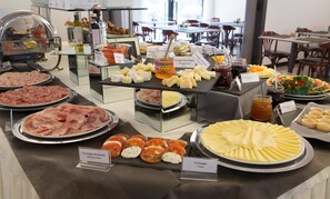Daily buffet breakfast for a fee - Best Western Hotel Turismo (San Martino Buon Albergo)