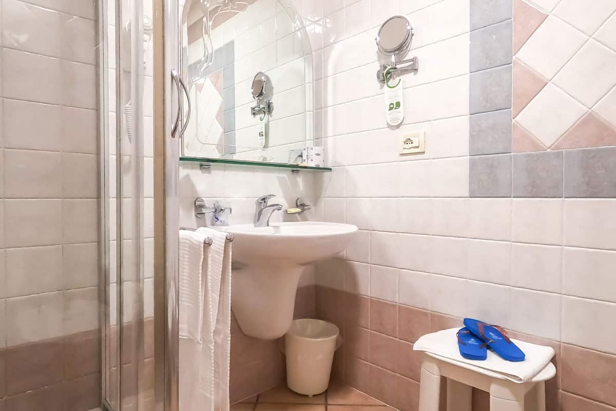superior double or twin room | bathroom | shower, designer toiletries, hair dryer, bidet