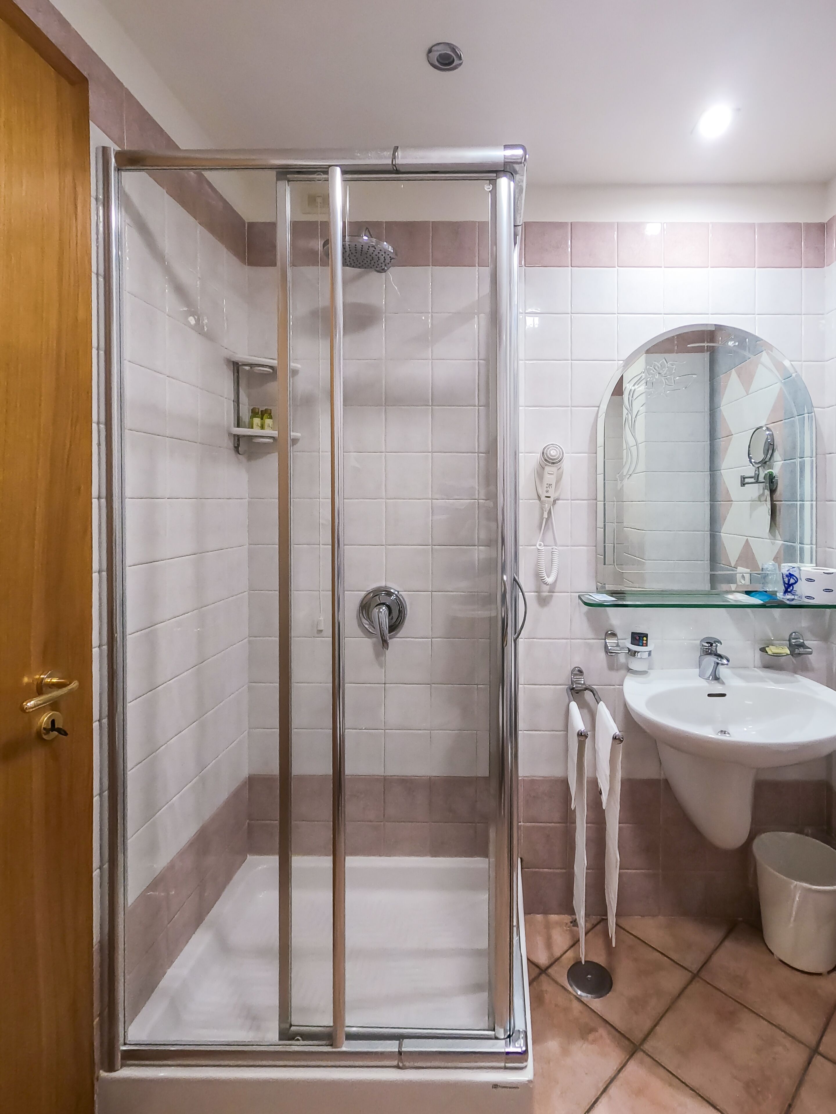 deluxe room, sea view | bathroom | shower, designer toiletries, hair dryer, bidet