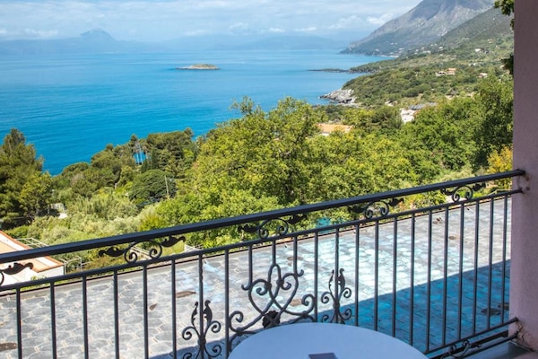 Chambre Panoramique, terrasse, vue mer | Terrasse/Patio
