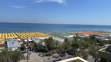 Quadruple Room | Beach/ocean view