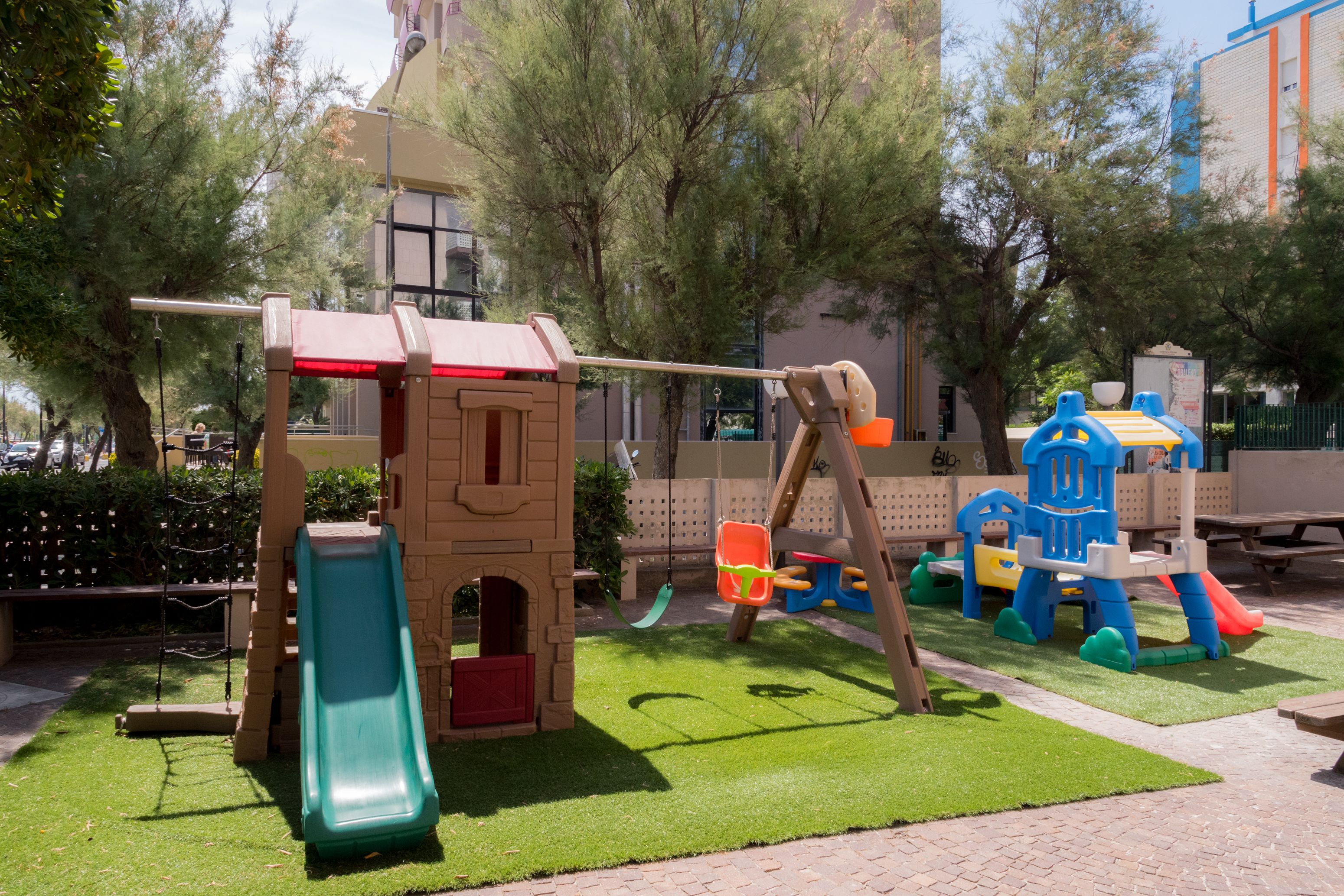 children’s play area – outdoor