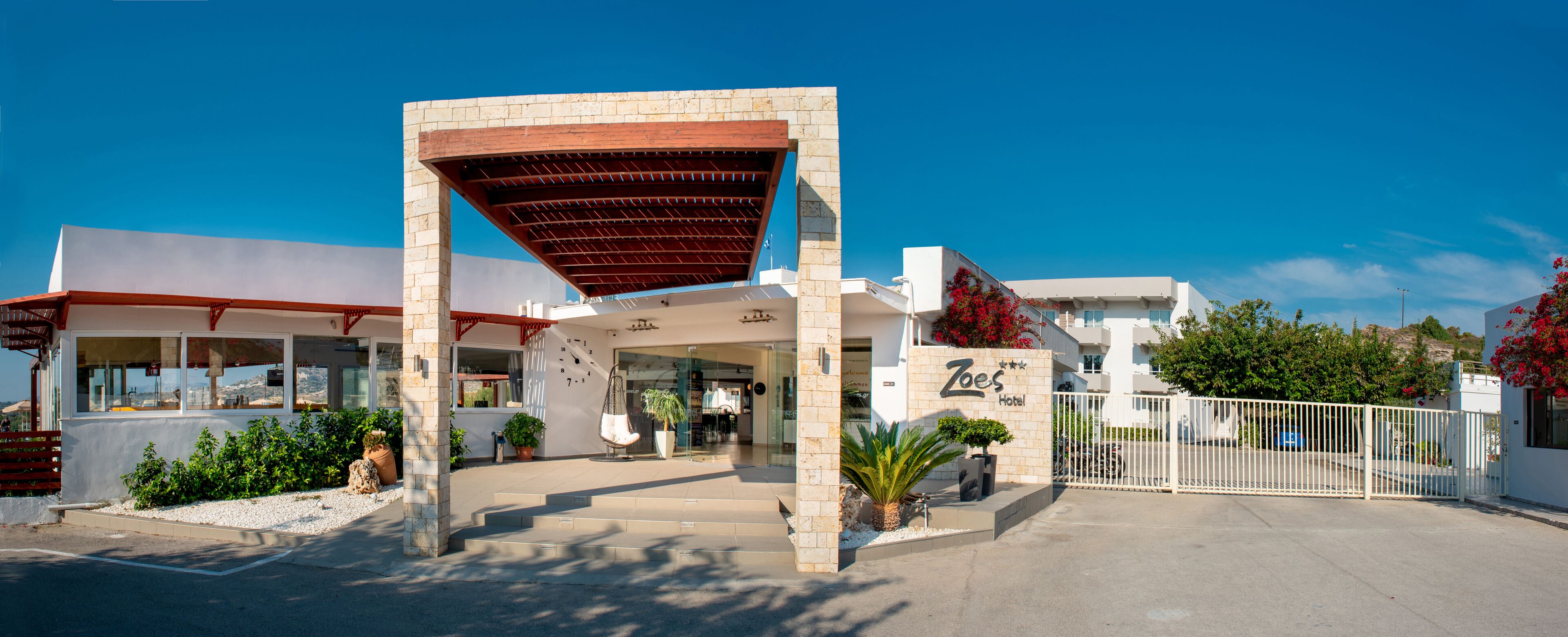 Photo - Zoes Hotel & Suites