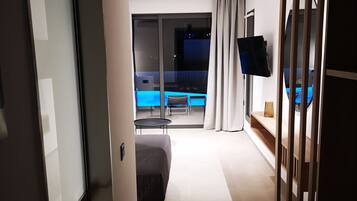 Suite, Private Pool, Pool View