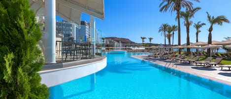 Indoor pool, outdoor pool, open 9:00 AM to 6:00 PM, cabanas (surcharge)