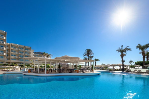 Indoor pool, outdoor pool, open 9:00 AM to 6:00 PM, cabanas (surcharge)