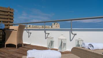 Panoramic Suite with open-air Jacuzzi | Terraço/pátio