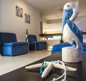 Lobby sitting area - Europa Hotel (Rhodes)