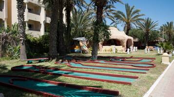 Área de juegos infantiles al aire libre