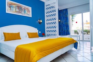 Minibar y ropa de cama 